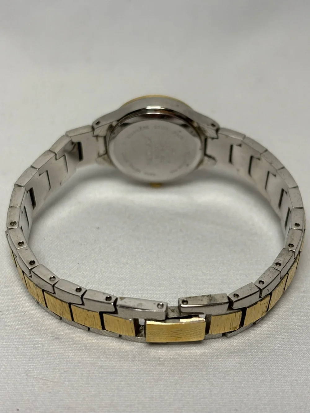 Waltham Ladies MOP Dial Gold & Silver 2 Tone Quartz Watch #6103
